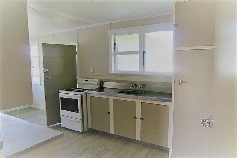 Photo of property in 4 Douglas Street, Balclutha, 9230