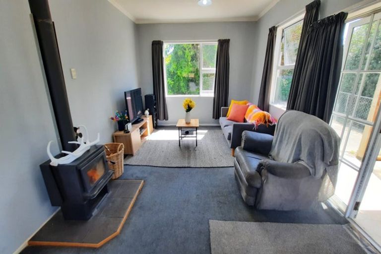 Photo of property in 11 Lowery Street, Milton, 9291