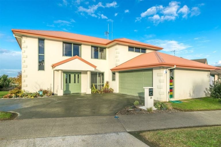 Photo of property in 38 Eclipse Rise, Flagstaff, Hamilton, 3210