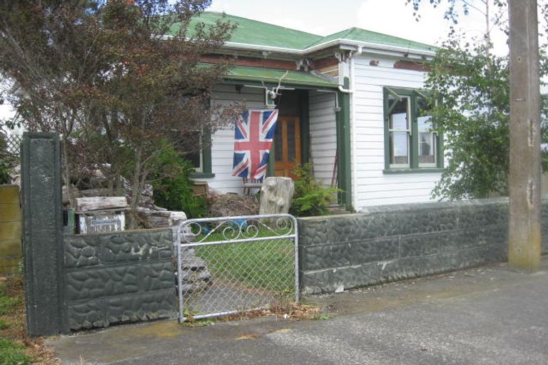 Photo of property in 13 Gibson Street, Aramoho, Whanganui, 4500