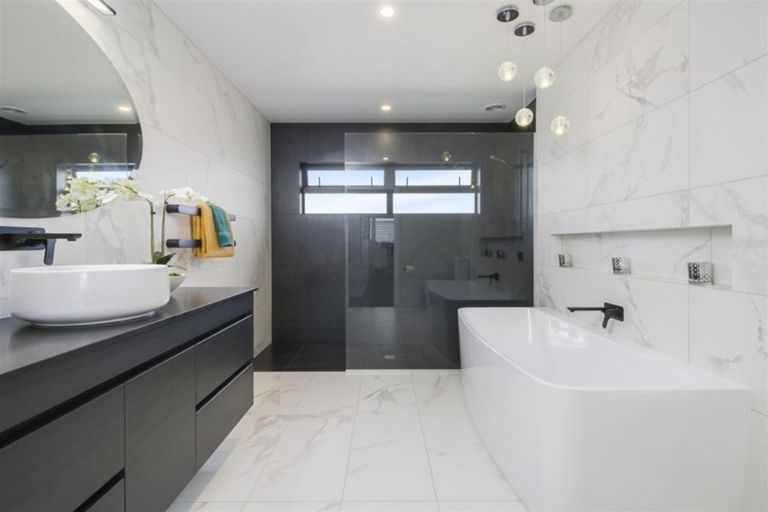 Photo of property in 54 Weatherly Drive, Beachlands, Auckland, 2018