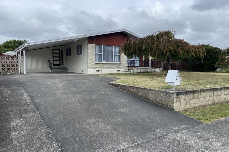 Photo of property in 9 Bale Place, Havelock North, 4130