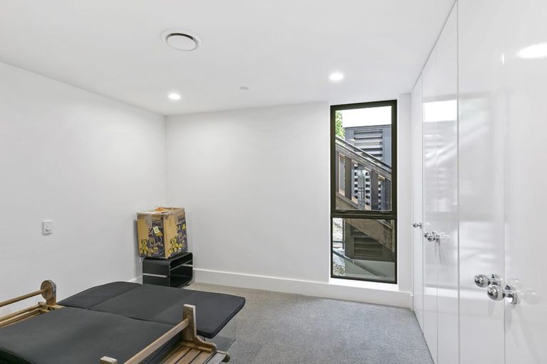 Photo of property in 6/308 Oriental Parade, Oriental Bay, Wellington, 6011