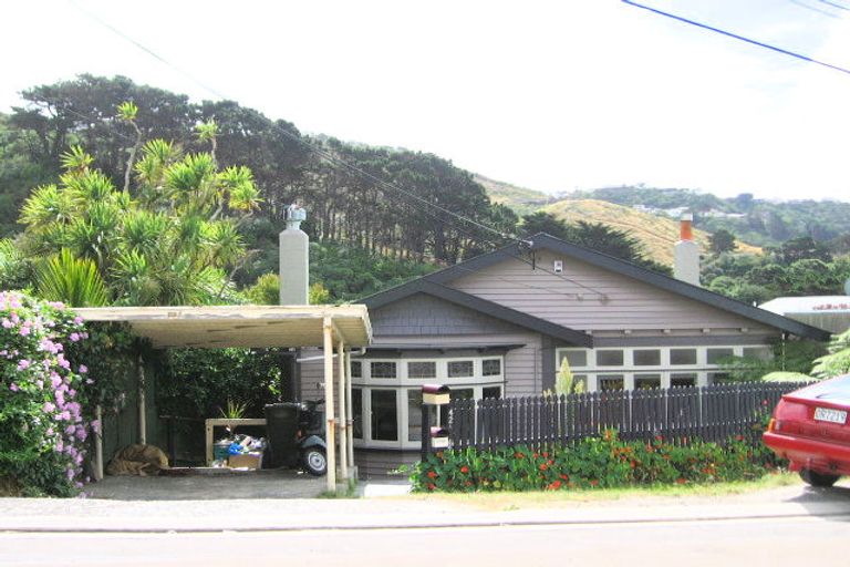 Photo of property in 42a Rhine Street, Island Bay, Wellington, 6023