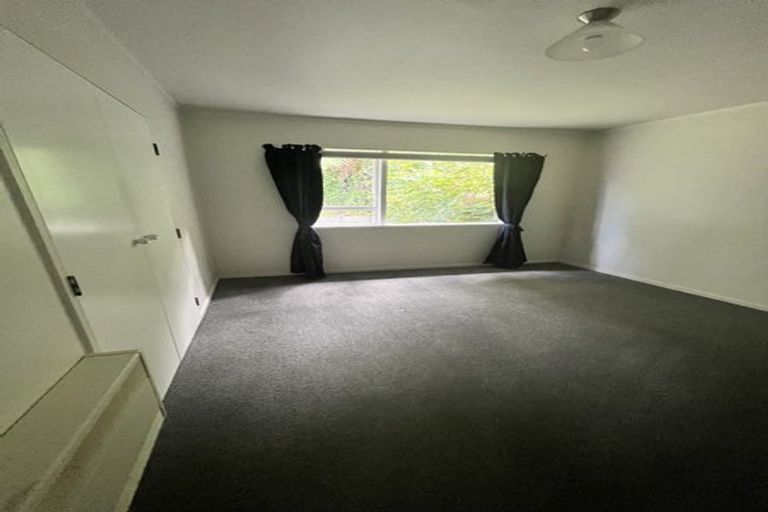 Photo of property in 14b Zande Terrace, Tawa, Wellington, 5028