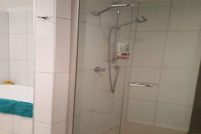 Photo of property in Bellagio Apartments, 8c/39 Taranaki Street, Te Aro, Wellington, 6011