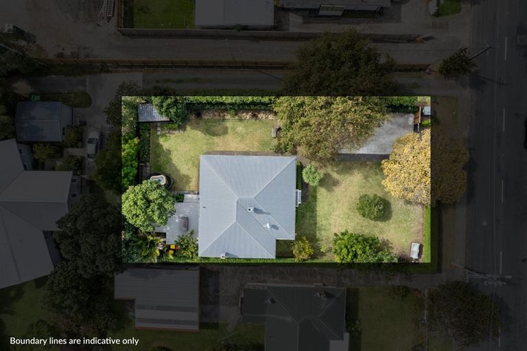 Photo of property in 58 Taylor Road, Mangere Bridge, Auckland, 2022