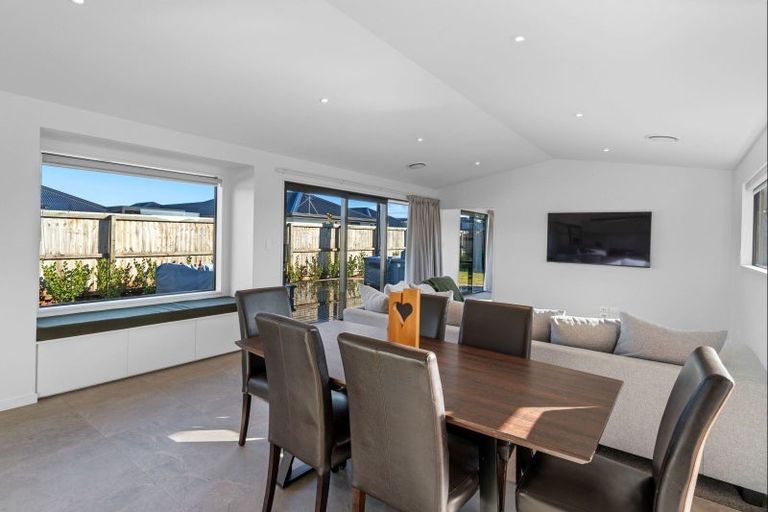 Photo of property in 6 Maleny Lane, Rolleston, 7615