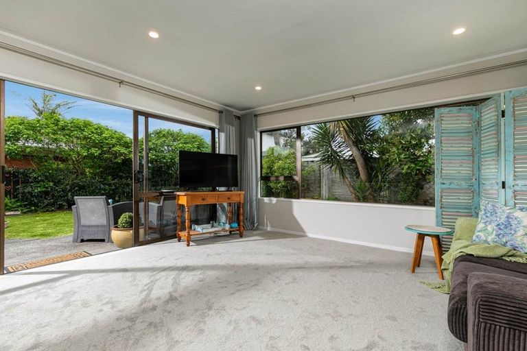 Photo of property in 11b Onepu Lane, Manly, Whangaparaoa, 0930