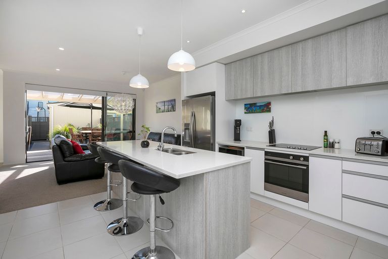 Photo of property in 9 Kanuka Road, Hobsonville, Auckland, 0616