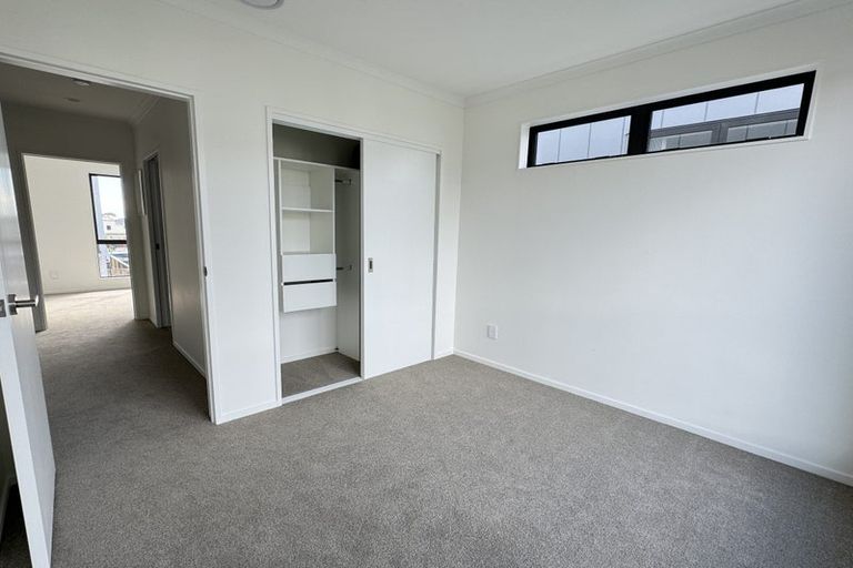 Photo of property in 15 Mahalo Avenue, Wiri, Auckland, 2104