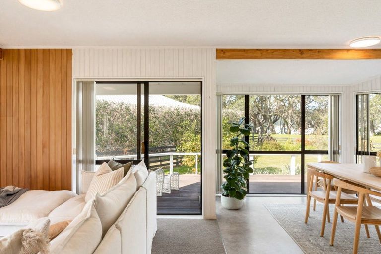 Photo of property in 111 Moana Anu Anu Avenue, Whangamata, 3620