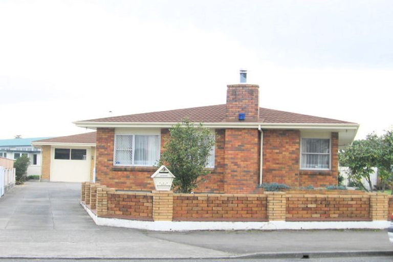 Photo of property in 237 Kennedy Road, Onekawa, Napier, 4110