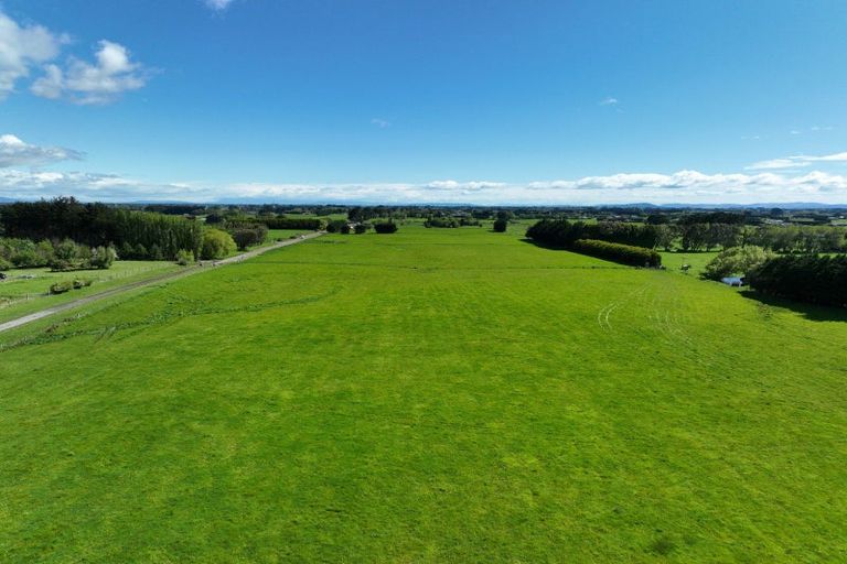 Photo of property in 33 Mckellar Road, Seaward Bush, Invercargill, 9871