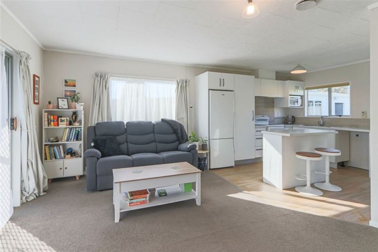 Photo of property in 17 Koromiko Street, Inglewood, 4330