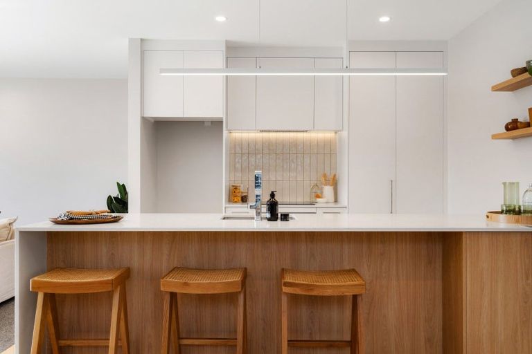 Photo of property in 7/102 Eriksen Road, Te Awa, Napier, 4110