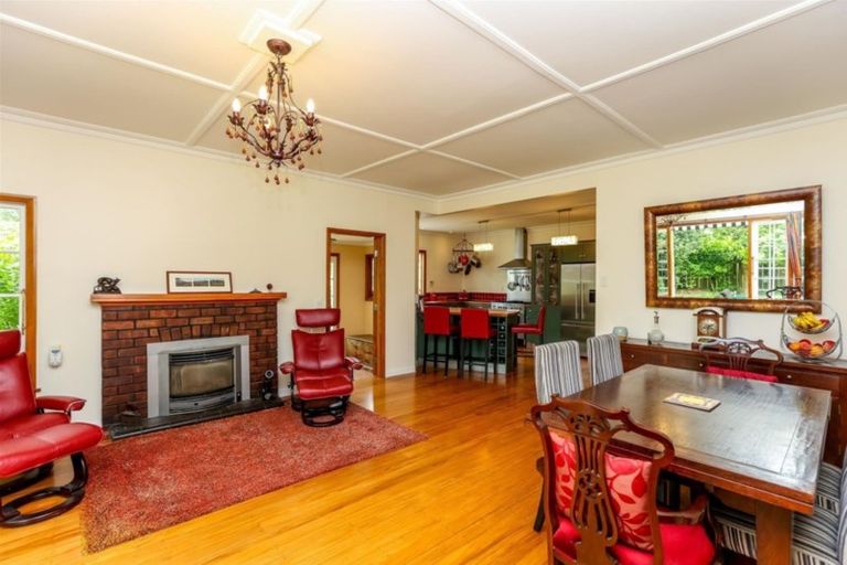 Photo of property in 94 Belt Road, New Plymouth, 4310