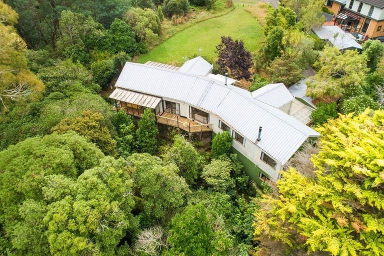 Photo of property in 105 Clifton Terrace, Fitzherbert, Palmerston North, 4410