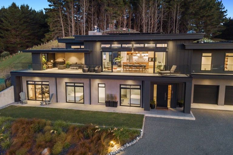 Photo of property in 80 Harakeke Road, Te Horo, Otaki, 5581