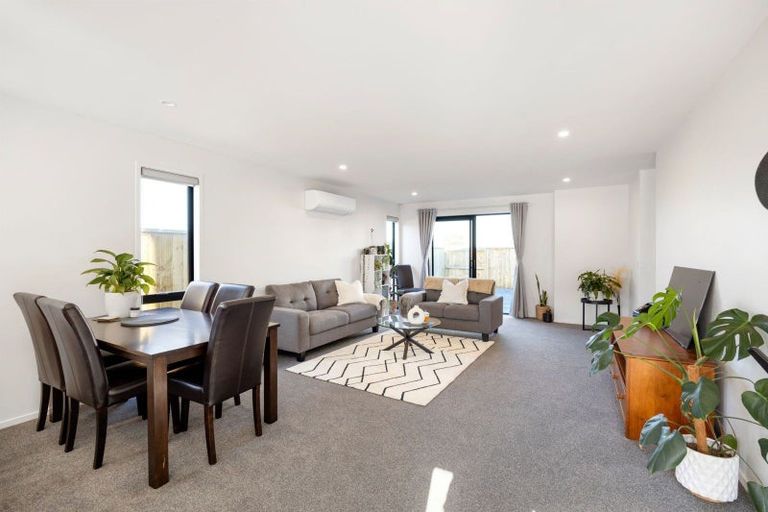 Photo of property in 15 Jacks Landing Drive, Hamilton Lake, Hamilton, 3204