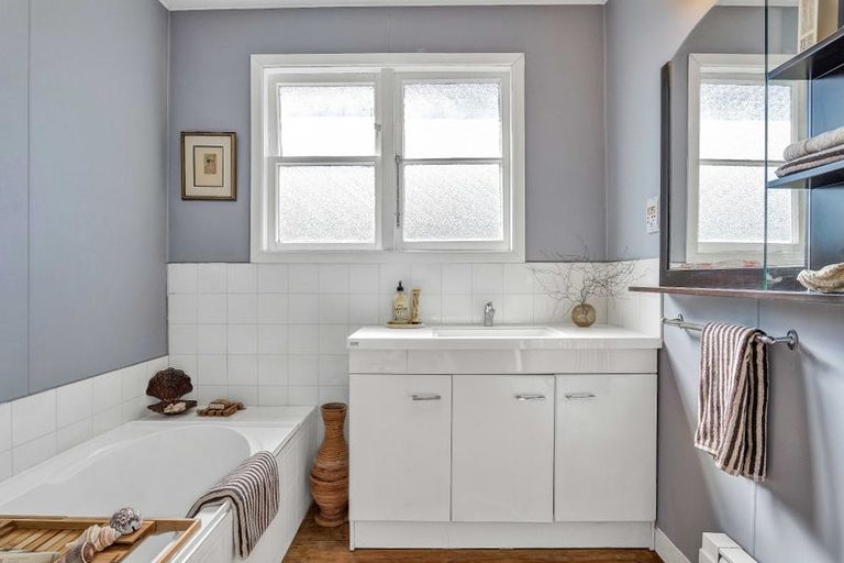 Photo of property in 58 Regan Street, Stratford, 4332