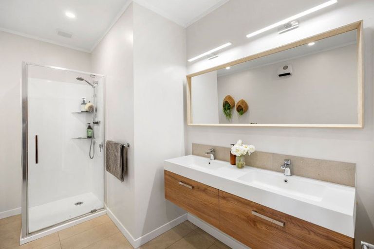 Photo of property in 79 Shakespeare Street, Leamington, Cambridge, 3432