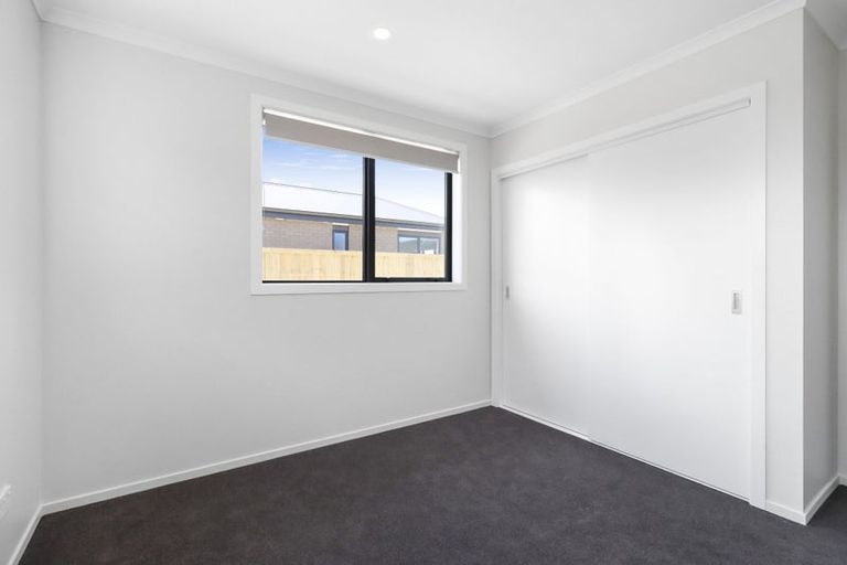 Photo of property in 43 Waruhia Crescent, Rototuna North, 3281