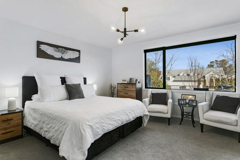 Photo of property in 1 Norfolk Road, Waipahihi, Taupo, 3330