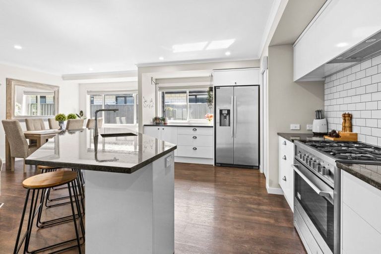 Photo of property in 24 Pelorus Avenue, Poraiti, Napier, 4112