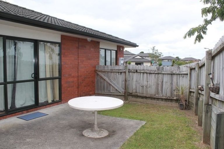 Photo of property in 1 Cairnsvale Rise, Manurewa, Auckland, 2105