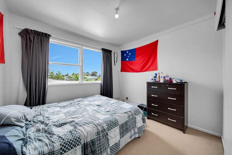 Photo of property in 23 Kemble Close, Mangere, Auckland, 2022