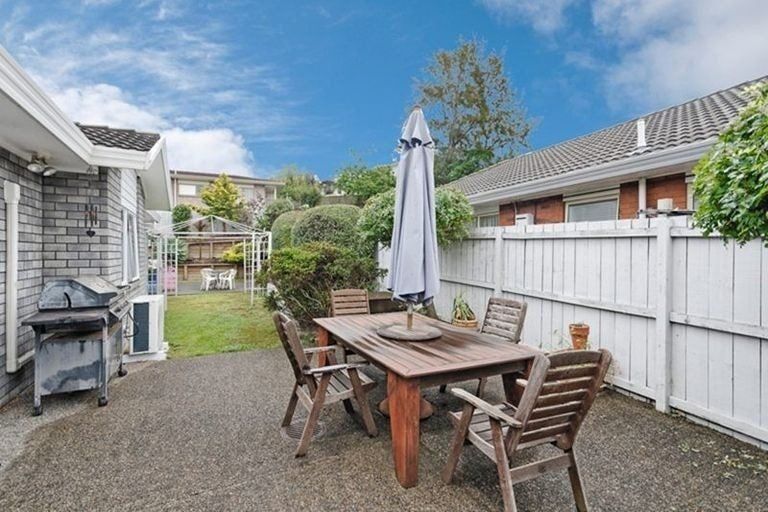 Photo of property in 22 Millstream Drive, Henderson, Auckland, 0610