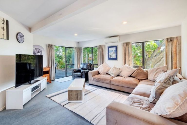 Photo of property in 93a Sturges Road, Henderson, Auckland, 0612