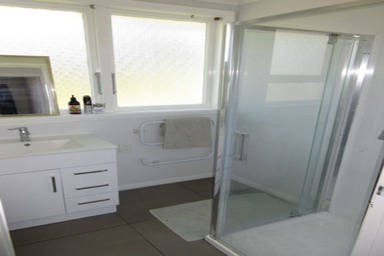 Photo of property in 172 Matai Road, Raumati Beach, Paraparaumu, 5032