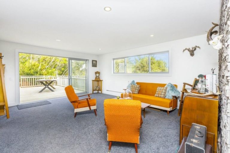 Photo of property in 50 Mount Marua Way, Timberlea, Upper Hutt, 5018