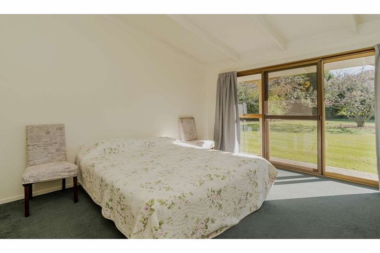 Photo of property in 11 Riverview Road, Kerikeri, 0230