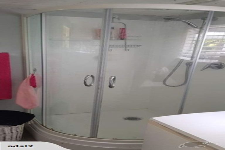 Photo of property in 44 Bayview Road, Browns Bay, Auckland, 0630