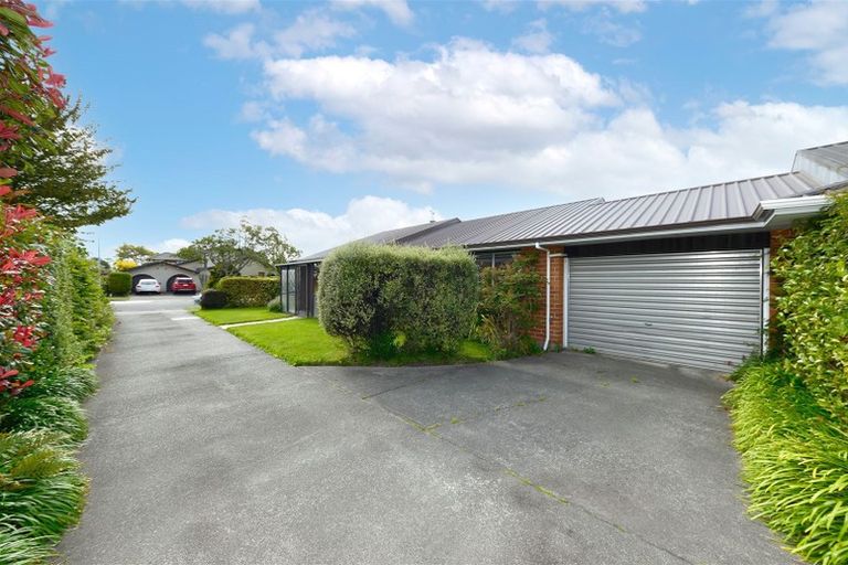 Photo of property in 49a Ambleside Drive, Burnside, Christchurch, 8053