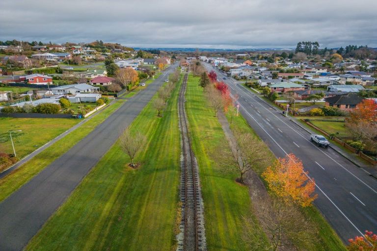 Photo of property in 27 Main Road, Pleasant Point, 7903