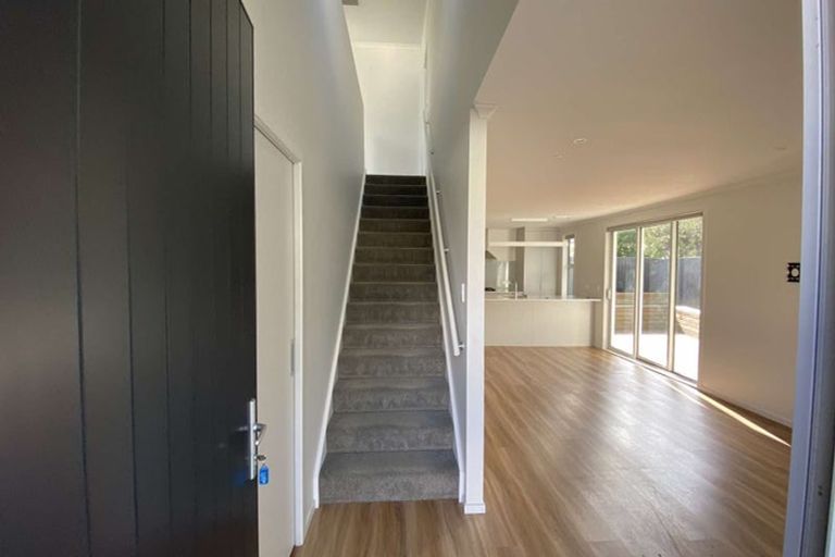 Photo of property in 67c Randwick Crescent, Moera, Lower Hutt, 5010