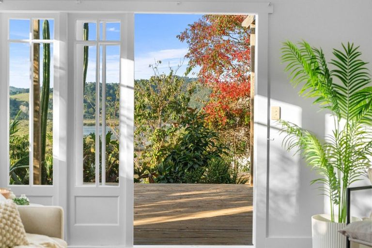 Photo of property in 9 Hill Street, Onerahi, Whangarei, 0110