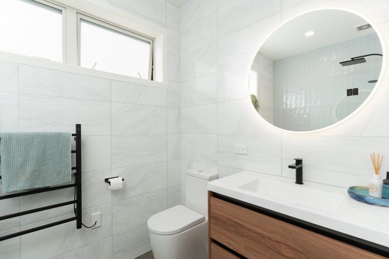 Photo of property in 16 Downes Street, Titahi Bay, Porirua, 5022