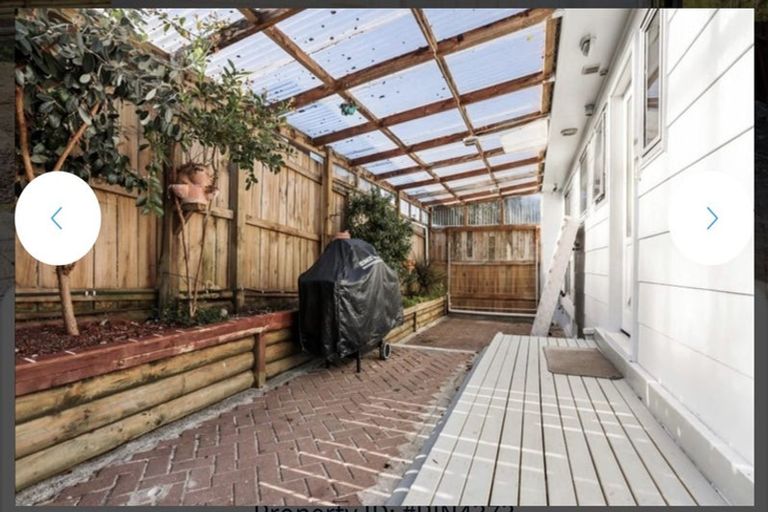 Photo of property in 1/111 Tirimoana Road, Te Atatu South, Auckland, 0602