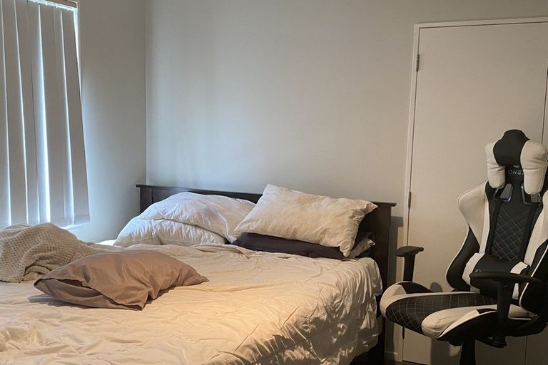 Photo of property in 9 Bonny Crescent, Massey, Auckland, 0614