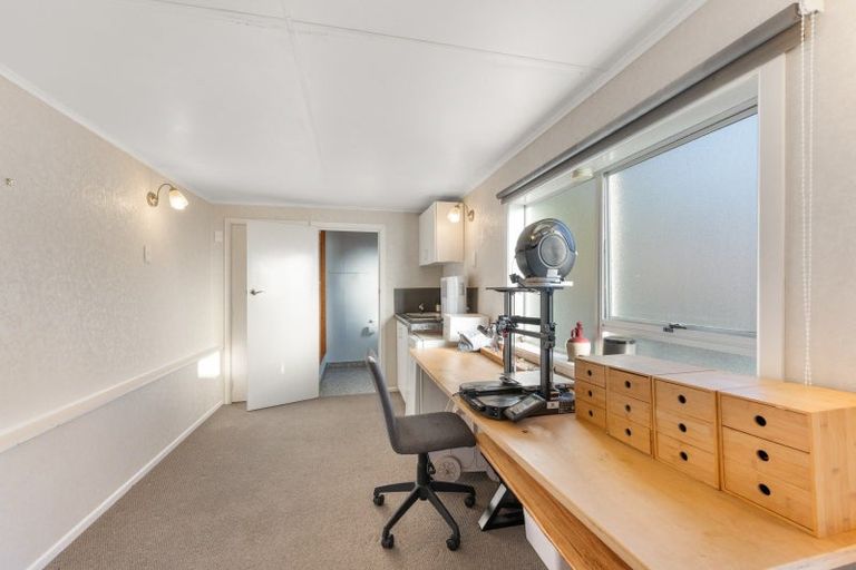 Photo of property in 33 Milton Terrace, Picton, 7220