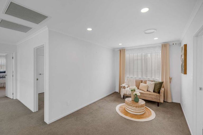 Photo of property in 62 Donegal Park Drive, Flat Bush, Auckland, 2019