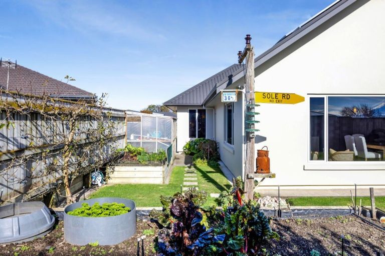 Photo of property in 4 Nikau Place, Hawera, 4610