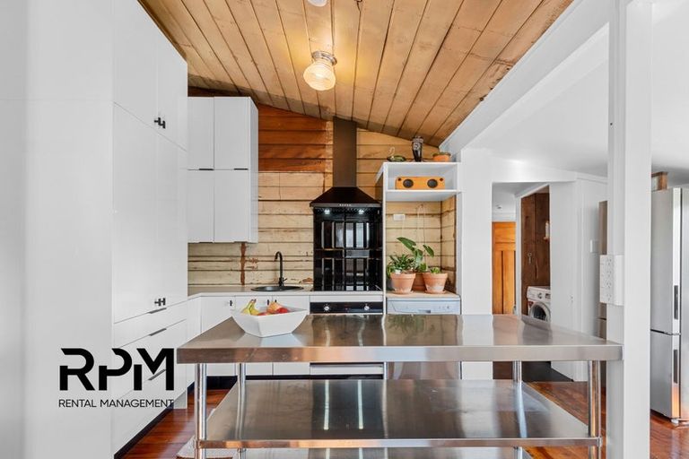 Photo of property in 163 Lemon Street, Strandon, New Plymouth, 4312