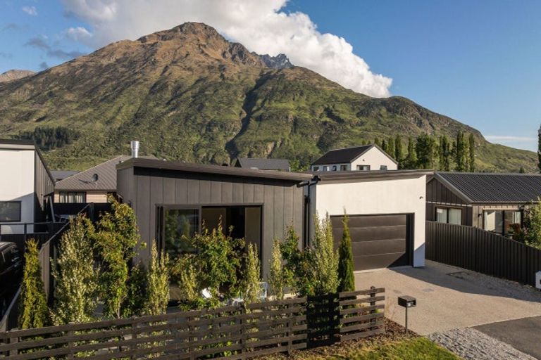Photo of property in 40 Headley Drive, Lower Shotover, Queenstown, 9304
