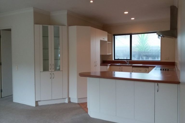 Photo of property in 4 Snave Place, East Tamaki, Auckland, 2013